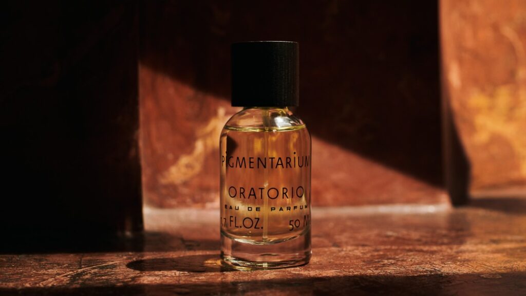 Bočica brenda Pigmentarium koja prikazuje parfem Oratorio